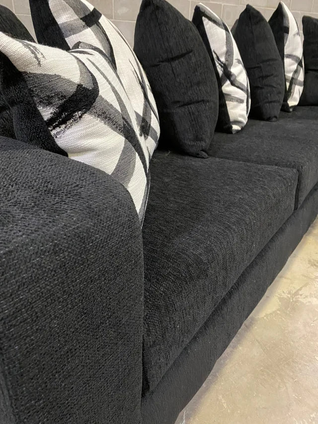 Black Sectional (HH)