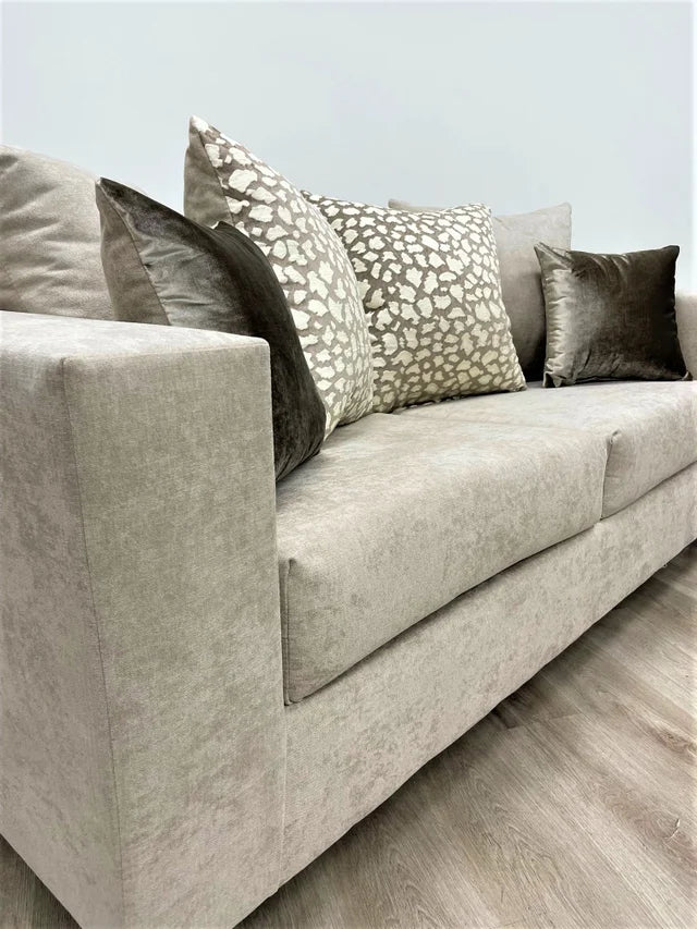 Hollywood Beige Sofa & Loveseat HP