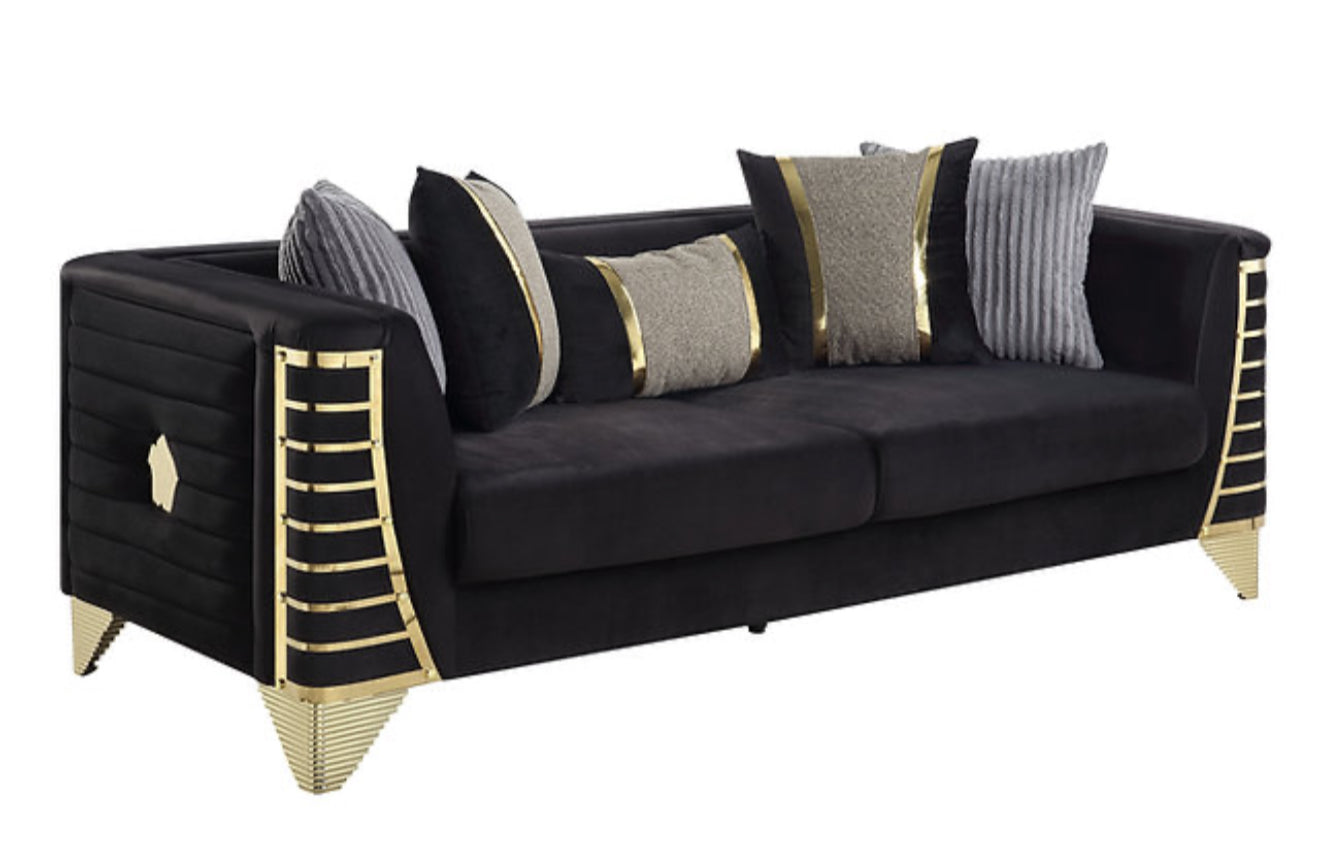 Donovan (Black) (NE)