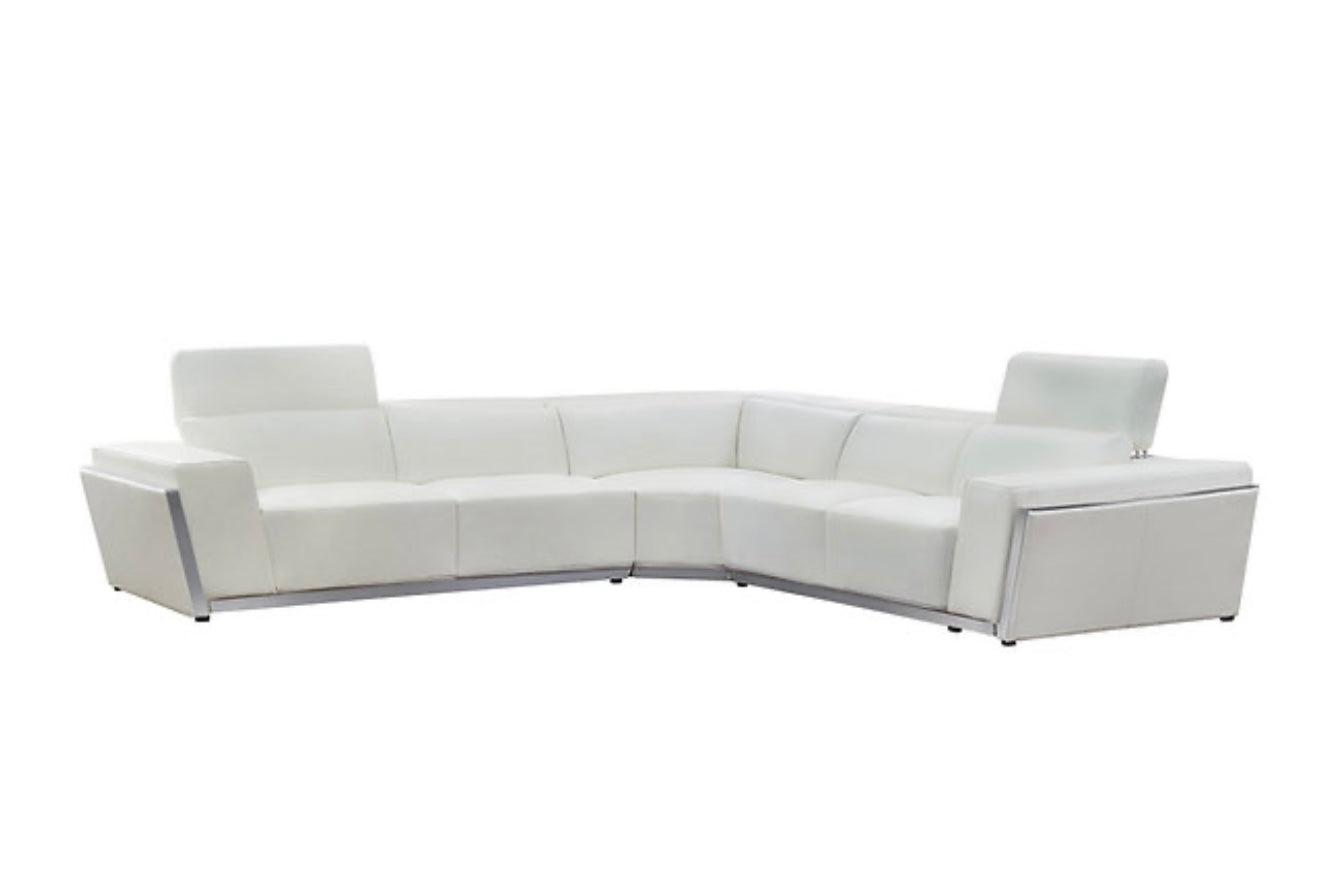 Domo Sectional (White) (NE)