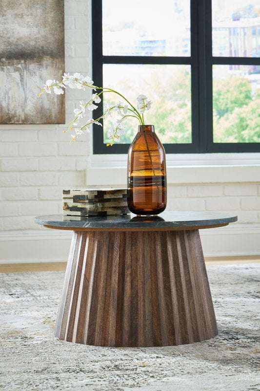 A4000601 - Cocktail Table (HH)