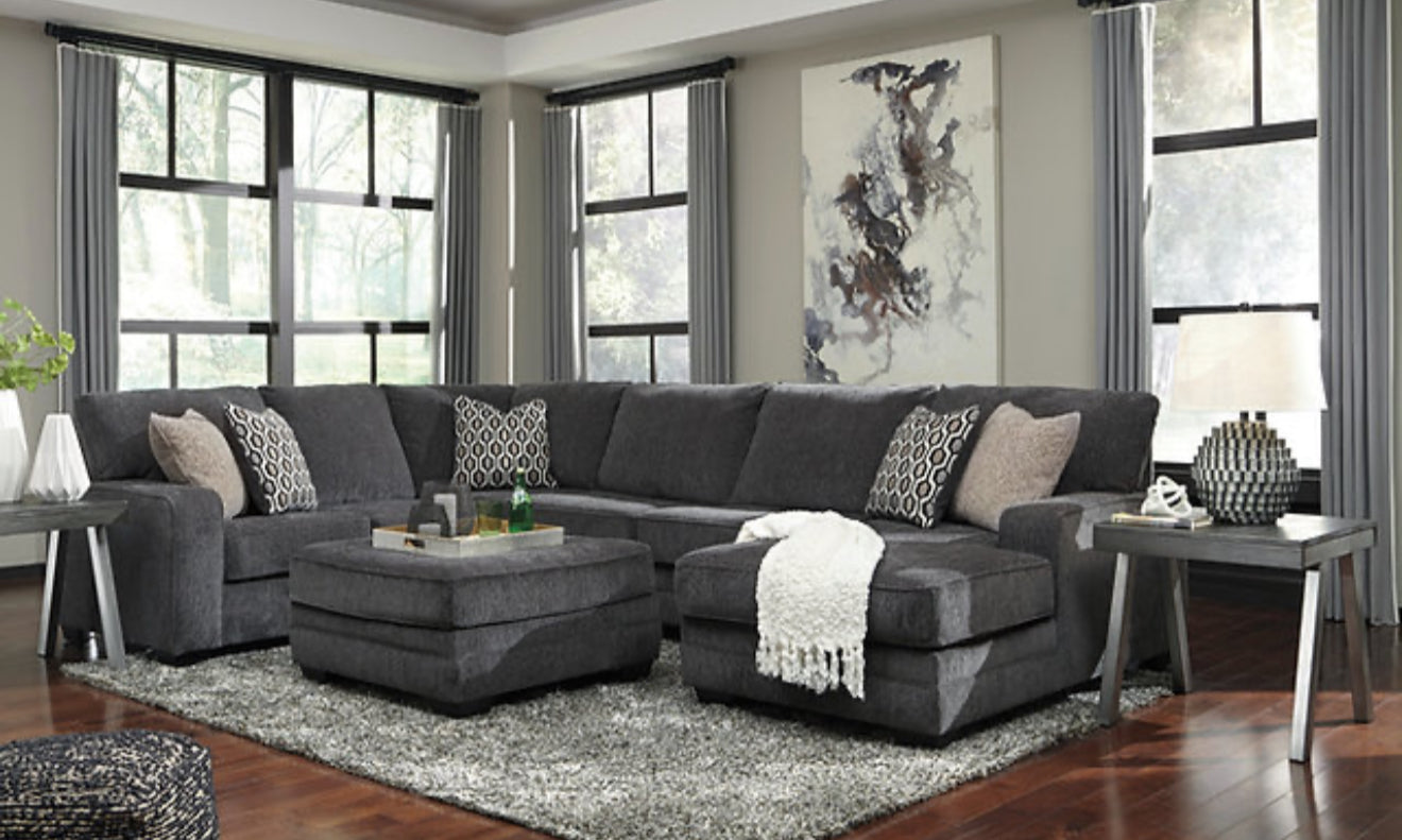 Ashley Tracling 3PC Sectional (Slate) (NE)
