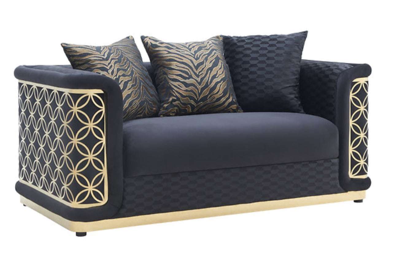 Riya (Black) (NE)