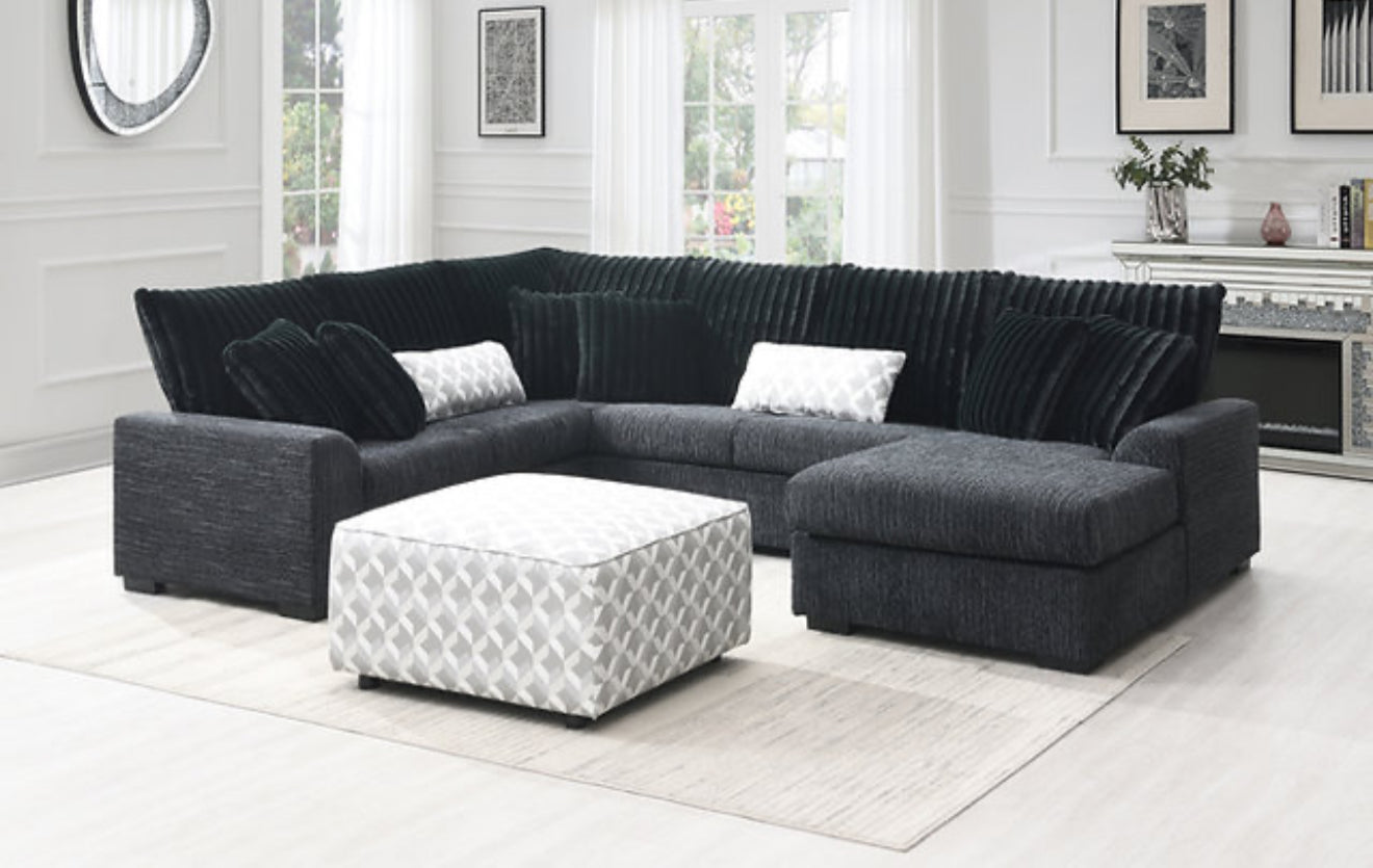 Brady Sectional (Black) (NE)