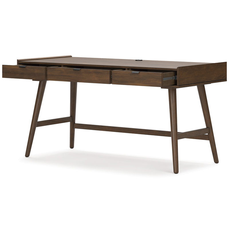 H615-44 - Desk (Brown) (HH)