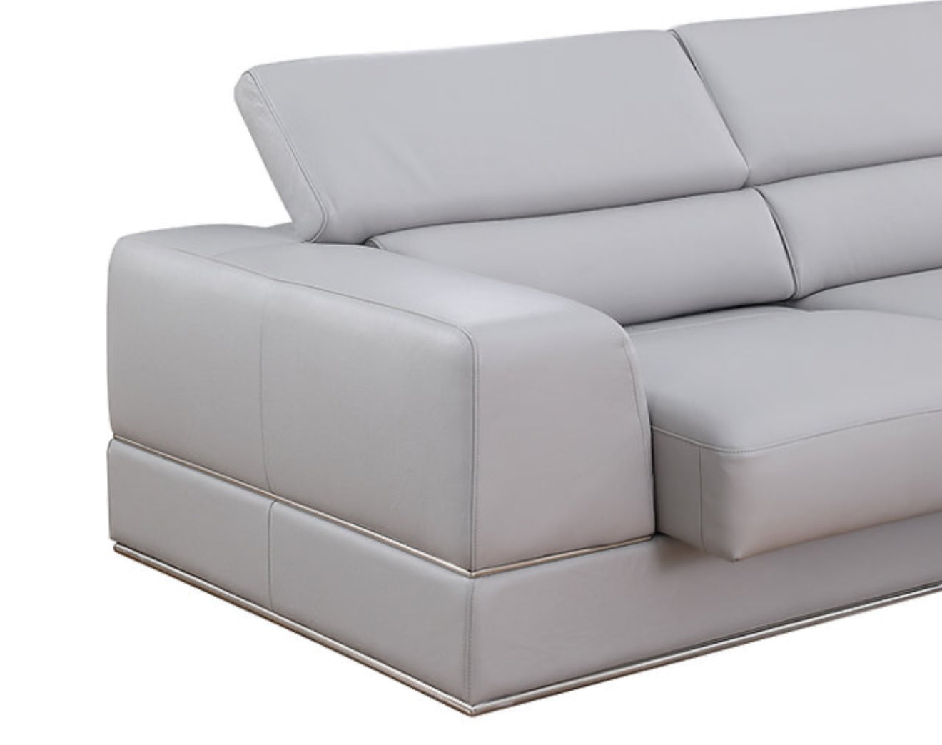 Pella Sectional (LT. Grey) (NE)
