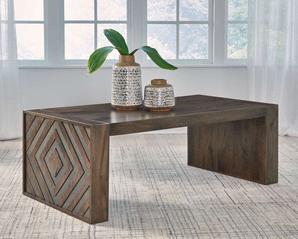 T567-1 - Cocktail Table (HH)