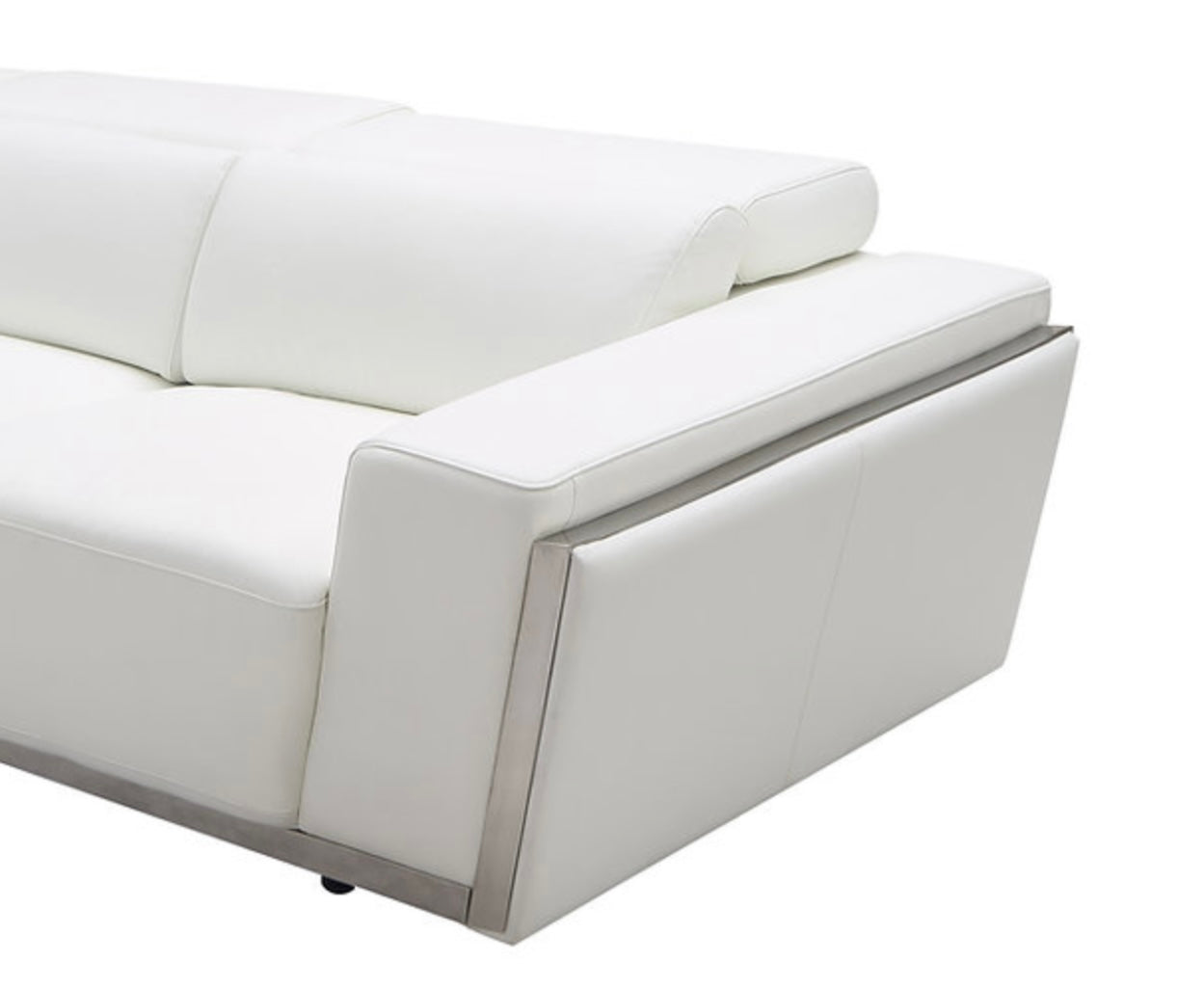 Domo Sectional (White) (NE)