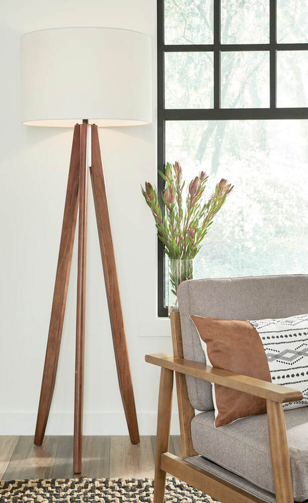 L329011 Floor Lamp (HH)