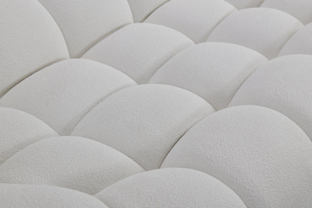 Bubbles Sectional (White) (NE)