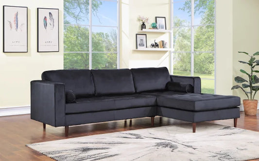 Roxy Black Sectional (HH)